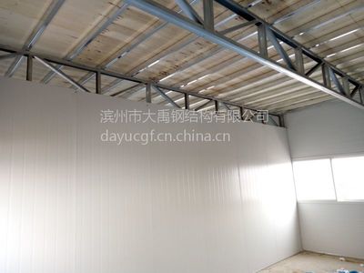 临沂集装箱活动房与彩钢板活动房 灵活建造与现场制作全解析